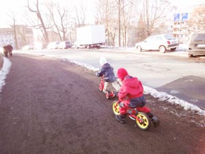 逃げるドイツの子供たち