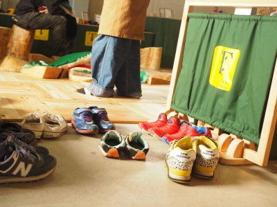 キャラバン型木育遊びの広場