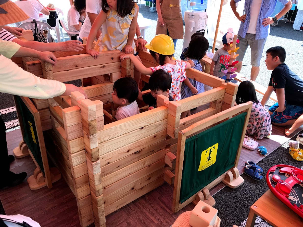 木のおもちゃ・木育活動・遊具レンタルを通じて、安心安全な体験をお届けします 木育と遊具の専門ブログ｜木のおもちゃユーロバス | 木育広場里山エスクエラ | 移動木育広場木はいいなぁ by (株)ユーロバス